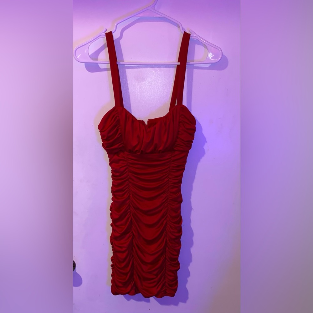 Pompous Girly Red frilled bodycon dress